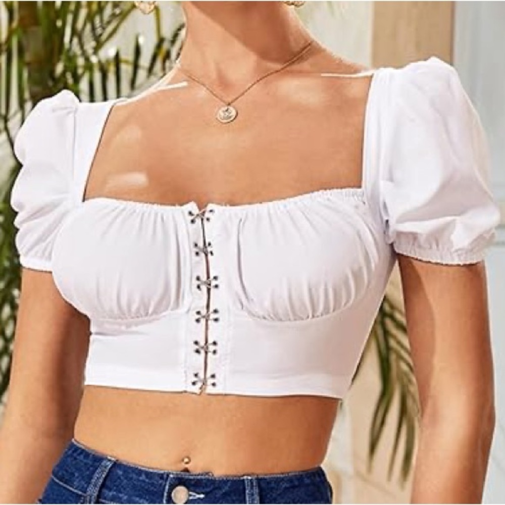 2/15$ ๐ Fashion Nova White Puff Sleeve Fitted Blouse - Picture 1 of 7